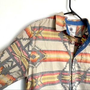 On The Byas American Southwest Pattern Shirt, Size M